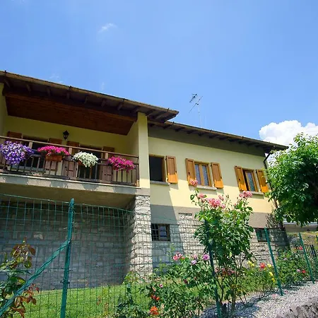 בית נופש Bellagio's Sunrise בלאג'יו