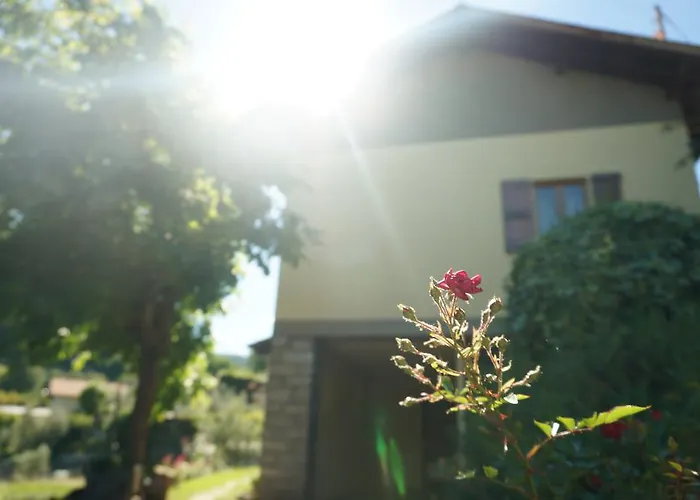 Bellagio's Sunrise Дом отдыха Белладжо